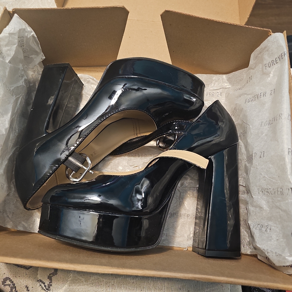 Forever 21 Black Platform Heels